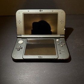 New Nintendo 3DS XL Gray Black Console W Charger US Version