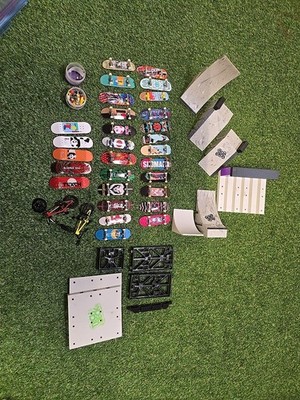 Tech Deck 46+Pc HUGE MIXED LOT of Finger Skateboards, Bikes, Ramps & Spare Parts