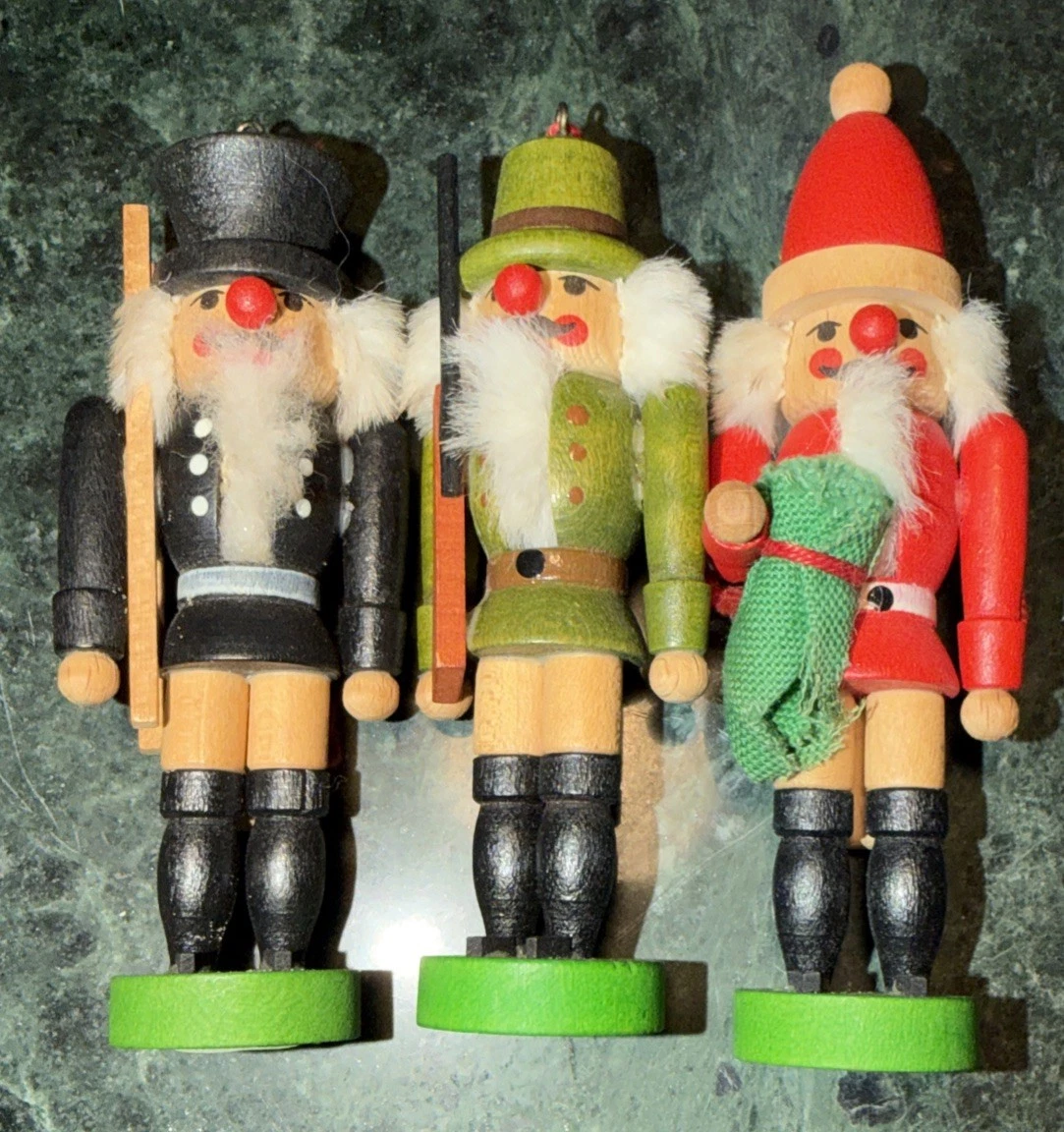 Holzkunst Christian Ulbricht Nutcracker Ornament Set 3 Vintage W. Germany 4"
Opens in a new window o