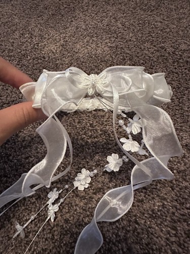 New White Flower Girl Headpiece Tiara - Flowers, Beads, Rhinestones, Swirl Lace - 第 11/14 張圖片