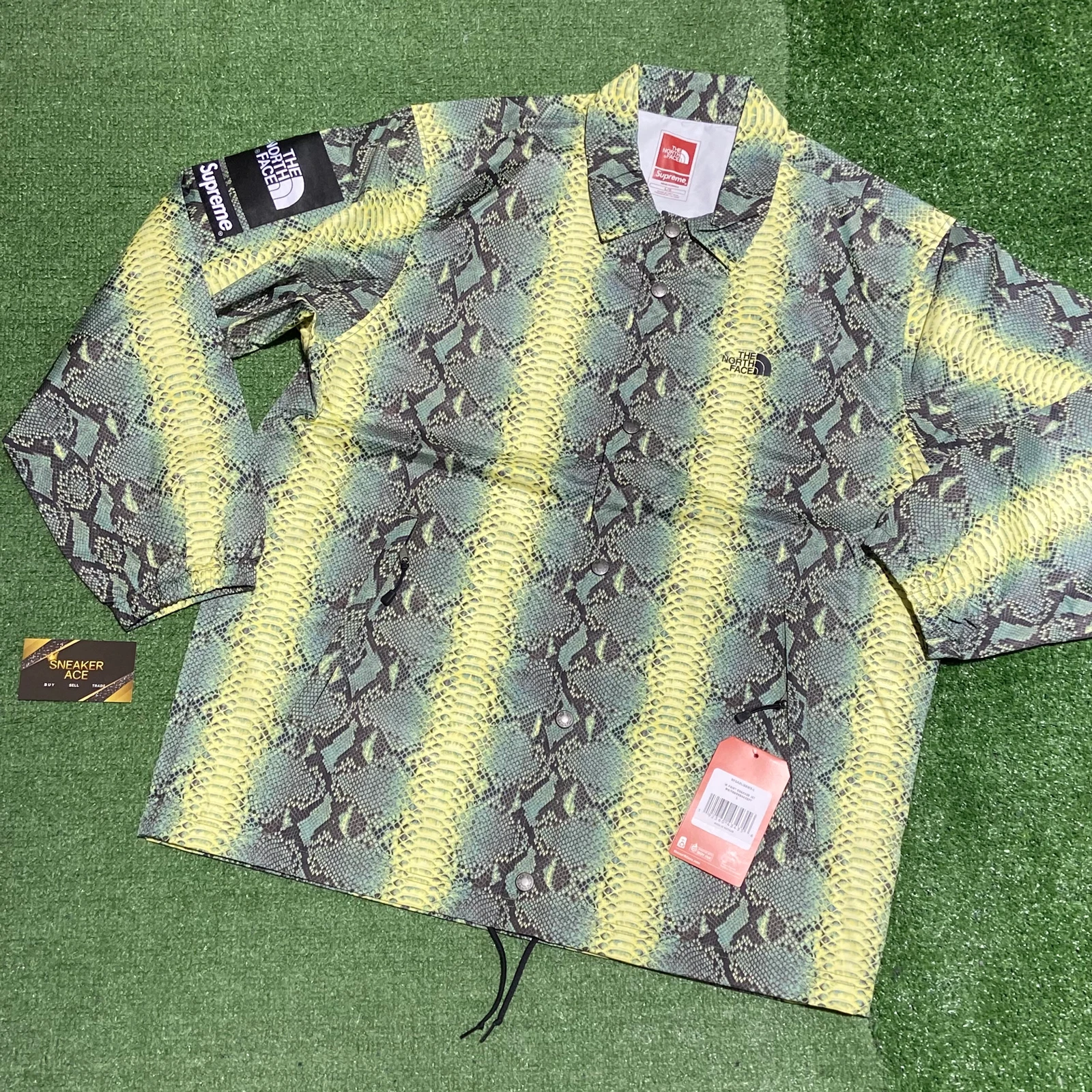 Veste d'entraîneur Supreme The North Face peau de serpent collée couture verte : L