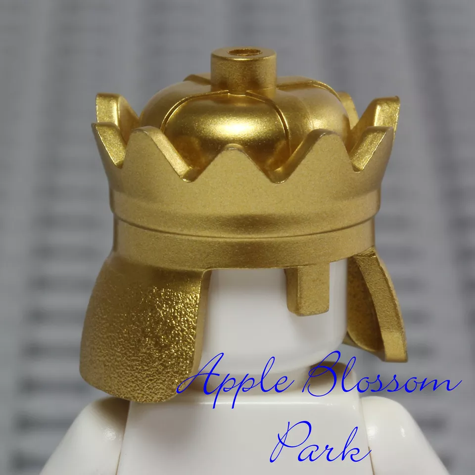 NEW Lego Minifig METALLIC GOLD CROWN King Prince Helmet Castle Kingdom Head Gear - Image 4 of 4