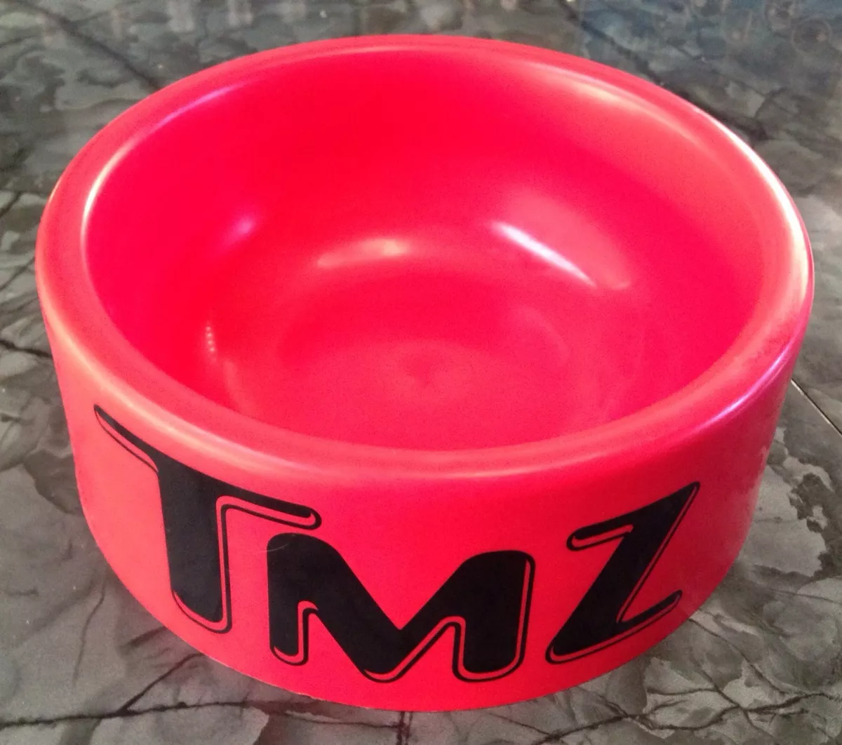 Red plastic on sale dog bowl