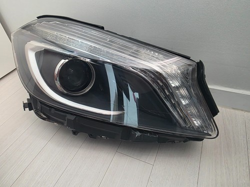 Mercedes-Benz A-Class W176 Bi-Xenon RIGHT Used OEM GENUINE A1768201261 - Picture 3 of 12