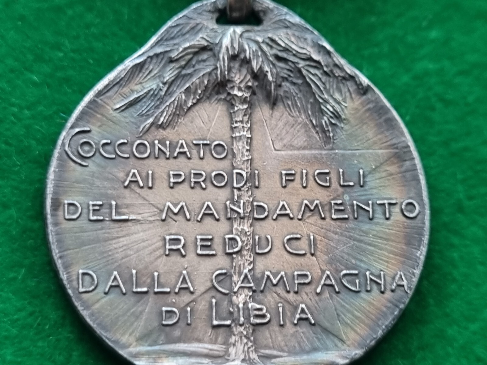 Foto 10 di 23
