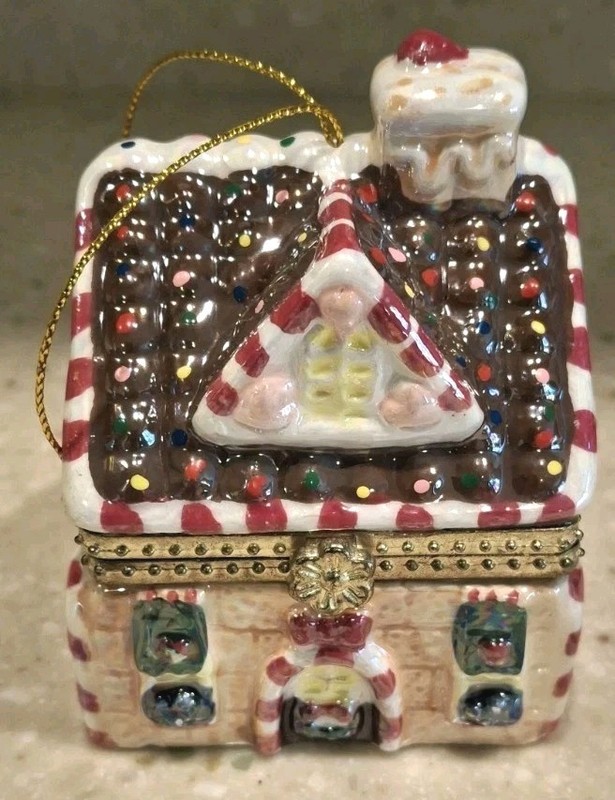 Mr. Christmas Ceramic Gingerbread House Music Box Ornament•Music & Animation EC