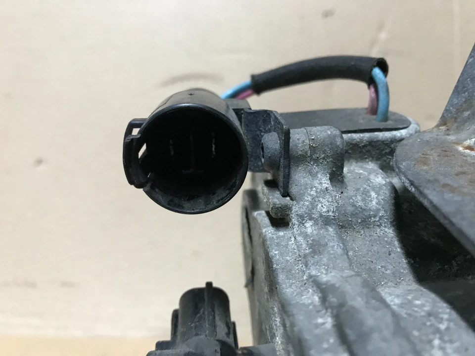 CARCASA CARROCERÍA ACELERADOR GASOLINA JAGUAR XKR 4.0 1998 1999 2000 2001 2002 - 2005 D740 Foto 3 de 4