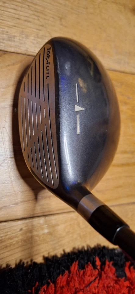 Top Flite Tour, Driver 10.5° Bi Metal, R Flex Graphite Shaft Very Good Condition - Image 3 of 4