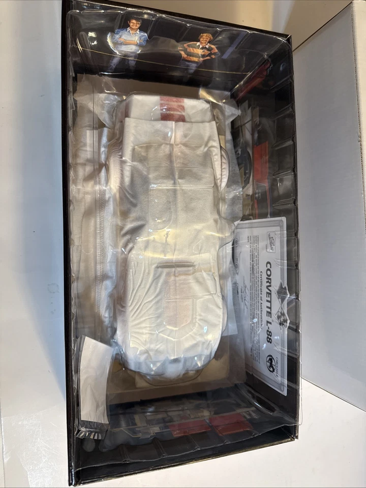 CARRUSEL 1 CORBETA L-88 #1 TONY DELORENZO 4604 ESCALA 1/18 ¡Como nueva! Nunca expuesto Foto 2 de 4