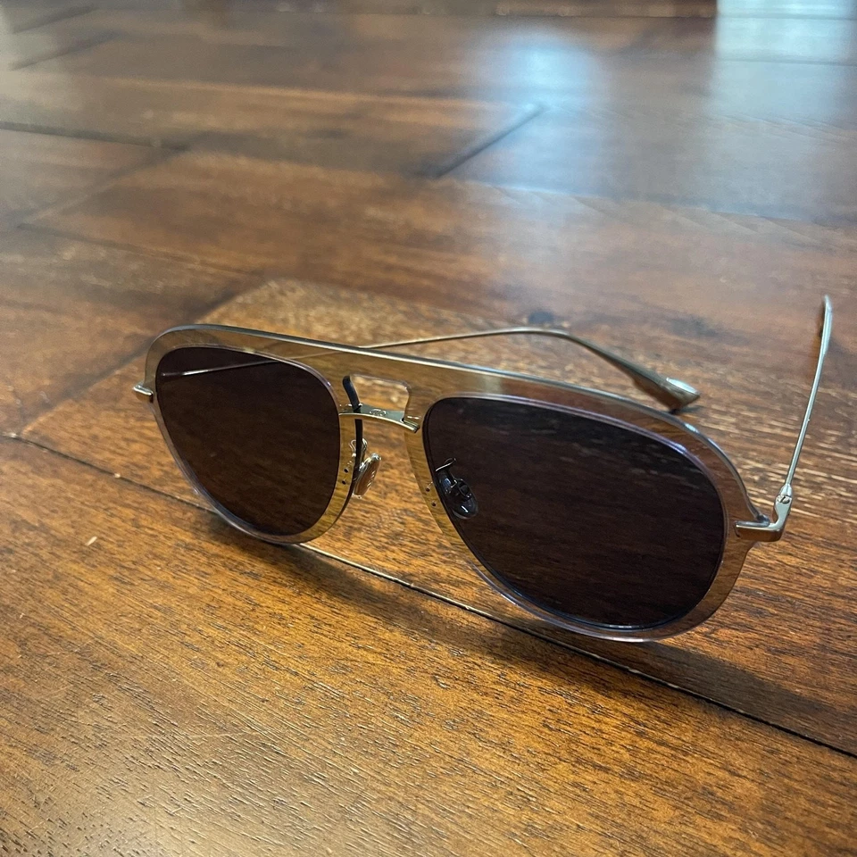 Óculos de sol aviador Christian Dior masculino feito na Itália LKS A9 57mm marrom dourado - Imagem 3 de 4