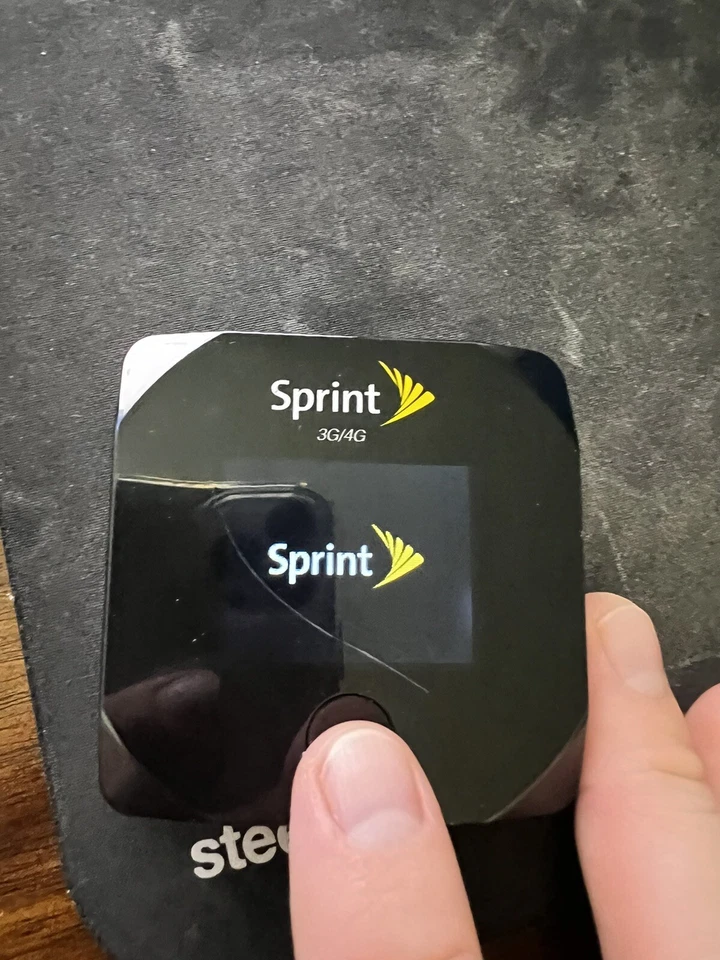 Sprint Overdrive Sierra Wireless3G/ 4G Hotspot N7N-MHS802 - Image 2 of 4