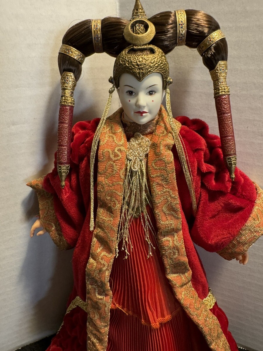 Hasbro 12” Star Wars 1999 Queen Amidala Doll Red Senate Gown