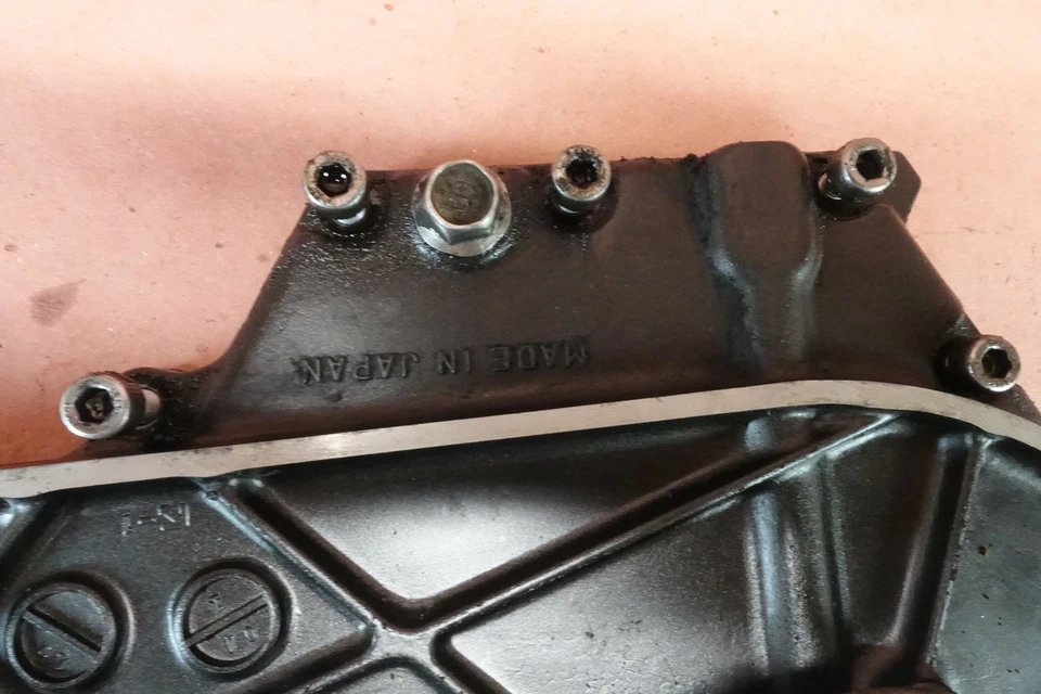 Tampa interna da placa de embreagem do motor Yamaha Road Star XV1700 2002-2009 - Imagem 3 de 4