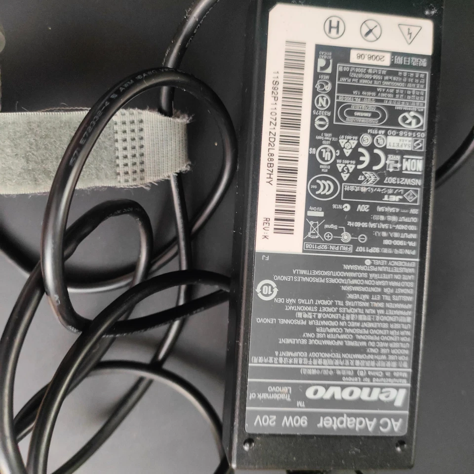 Netbook Portatile Lenovo Thinkpad T500 Core Duo P8400 2.26 Ghz - Immagine 2 di 4