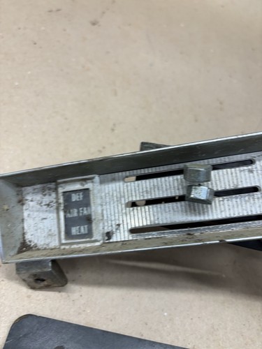 1967 1972 1971 C10 C20 Chevrolet Gmc Truck 1969 Project Heater Heat Controls Oem - Picture 3 of 18