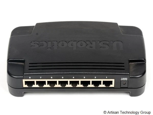 U.S. Robotics USR7908 8-Port 10/100 Ethernet Switch - Image 4 of 4