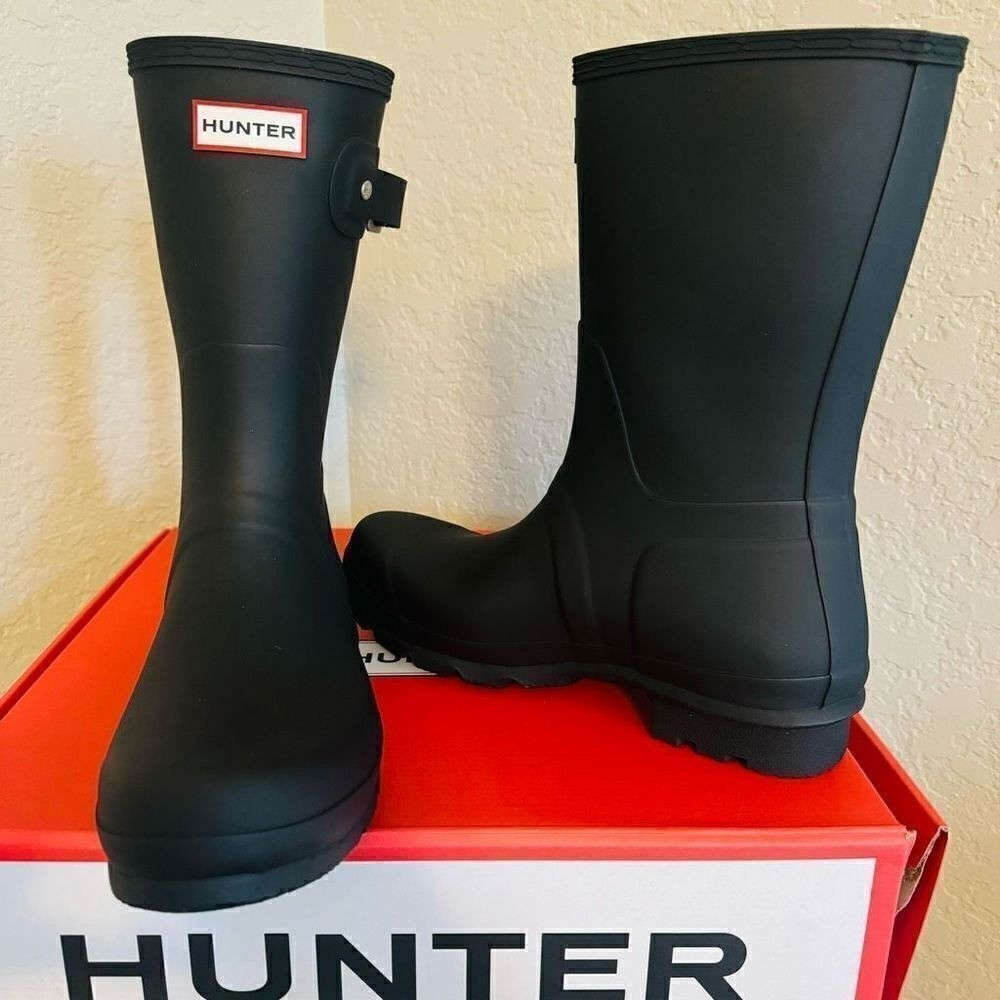HUNTER Original Short Waterproof Rain Boot, Rubber Black 