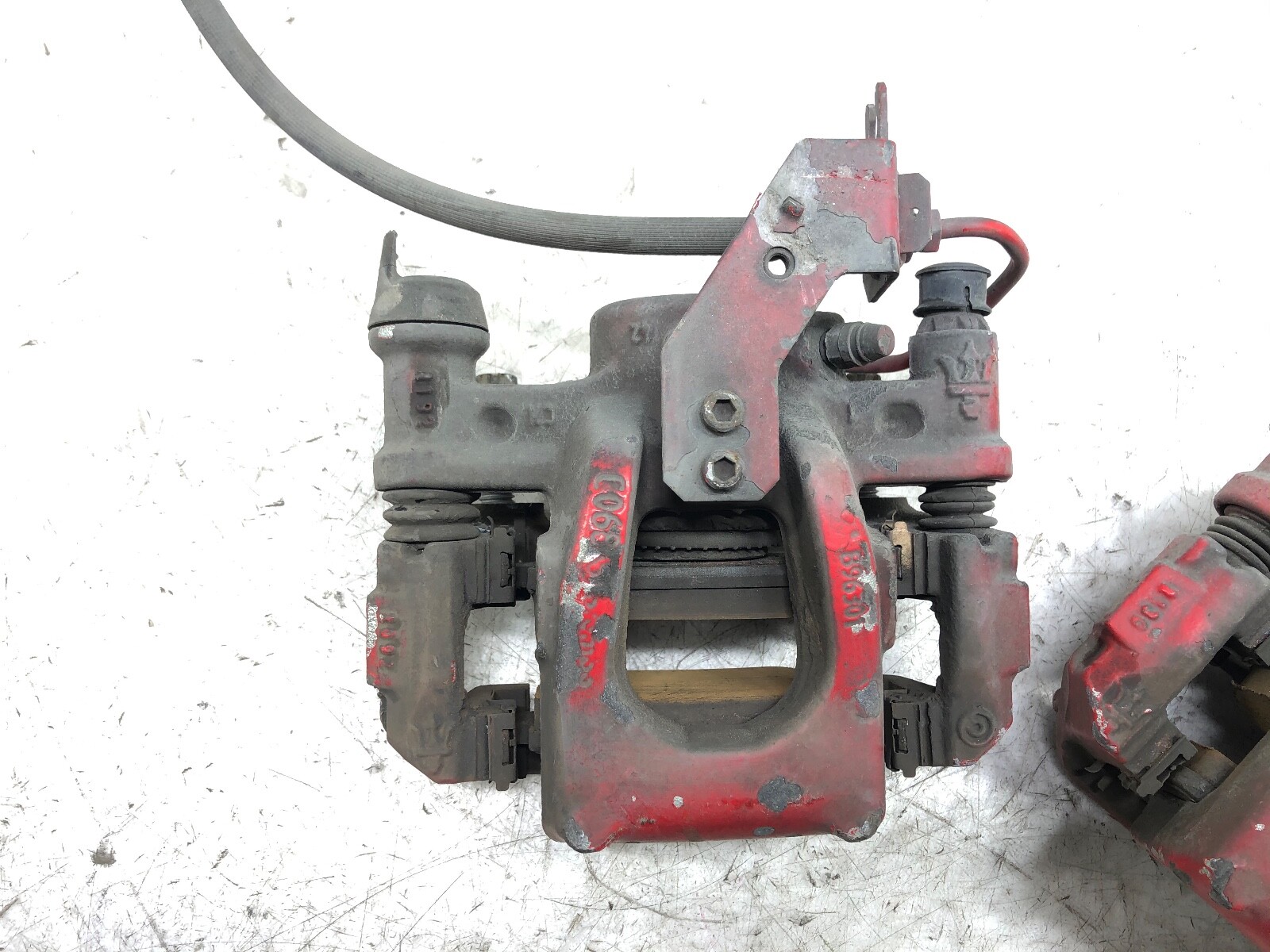 2014-2021 MASERATI GHIBLI REAR BRAKE CALIPERS X2 OEM.