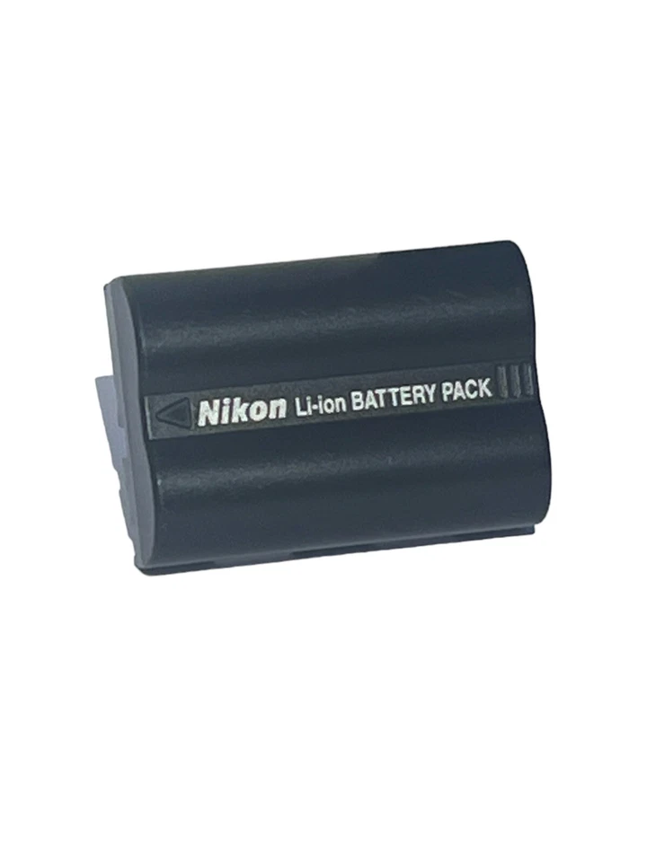 Nikon D100 Camera Body w/1 Battery & with Original Charger WORKING CONDITION - Image 2 of 4