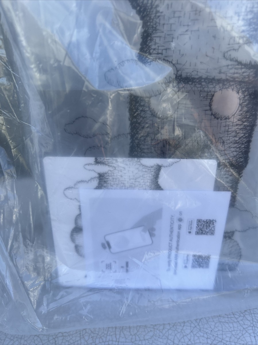 KAWS Holiday UK Vinyl Figure 4530956542768| eBay