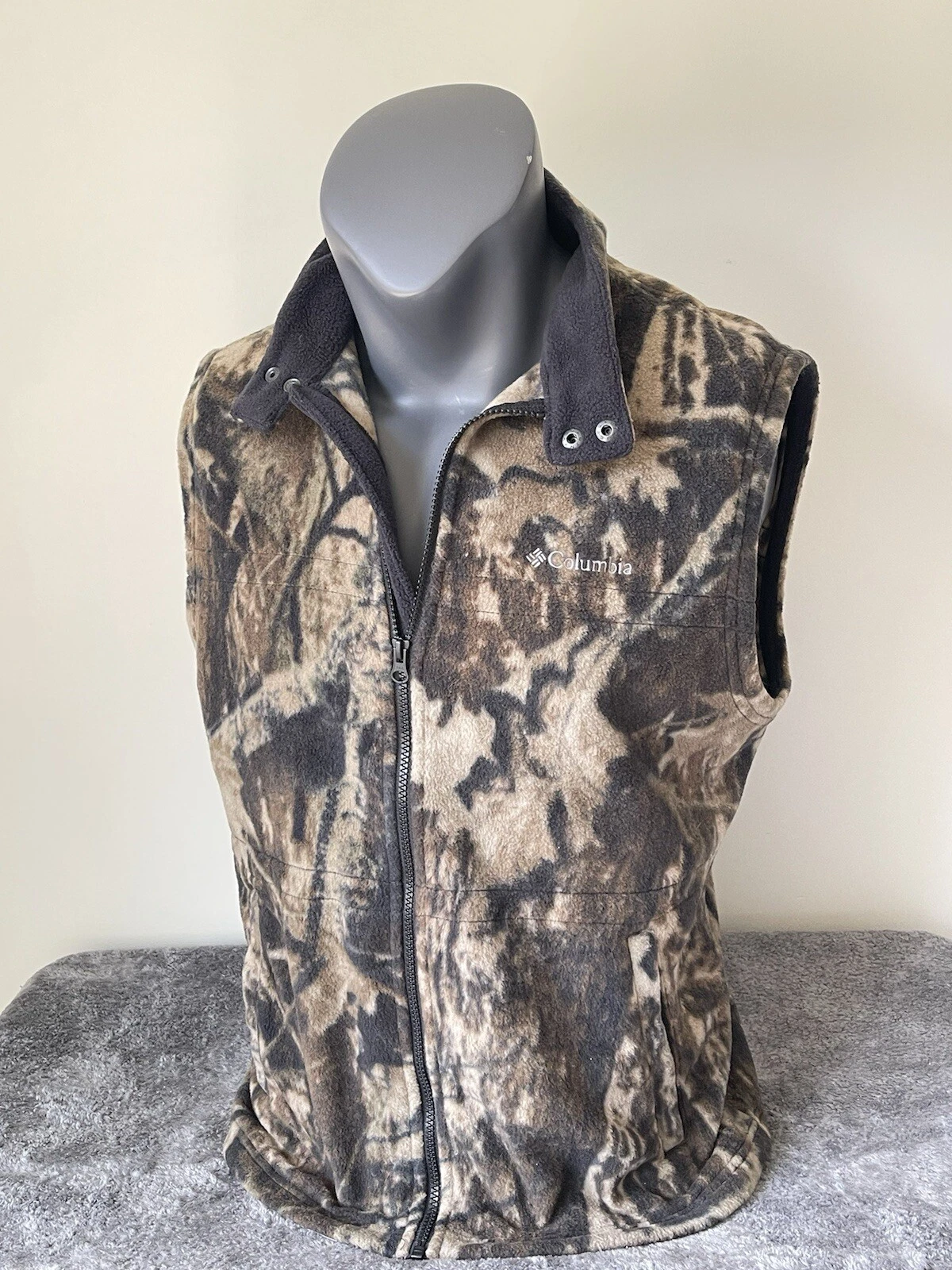 Columbia Camo Fleece Vest Mens M Sportswear Outdoor Hunting Full Zip Comfort Euc