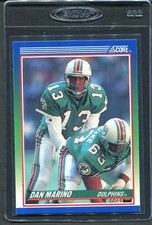1990 Score Dan Marino #13 Mint Dolphins