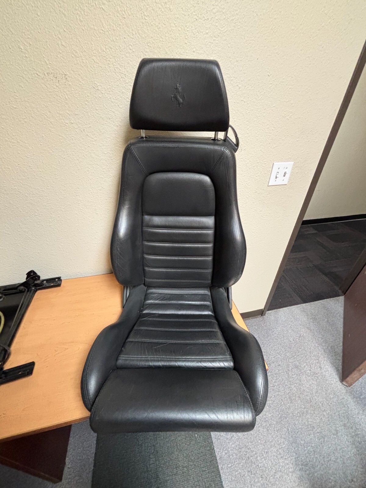 LEFT  FERRARI SEAT