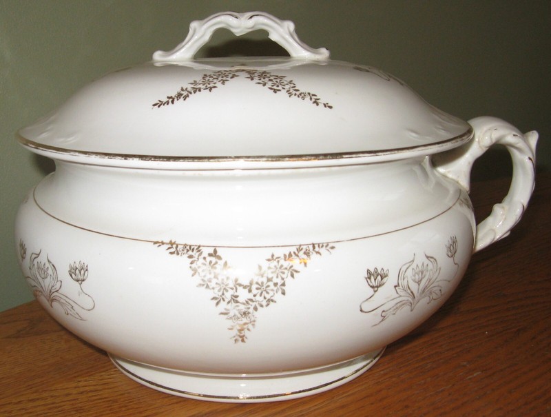 Antique c.1800's Chamber Pot w/Lid Potty Bowl Gold Floral Pattern K. T. & K. CO.