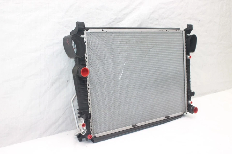 2007 MERCEDES SL550 R230 ROADSTER #360 AC CONDENSER ABC RADIATOR ASSY SET - Image 2 of 4