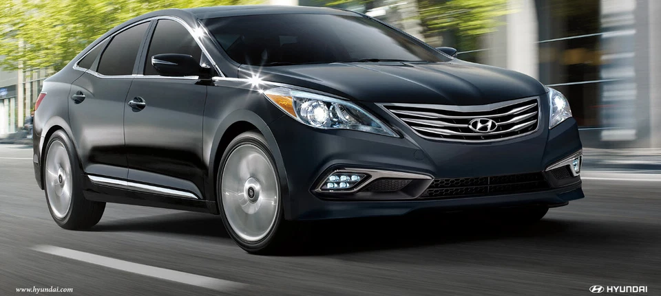 Decoración de faldón lateral cromado plateado B760 2 piezas para Hyundai Azera 2012~2017 Foto 2 de 2