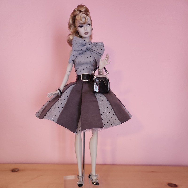 WE LOVE POPPY  Poppy Parker Dressed Doll 2022 Integrity Event Stay Tuned 