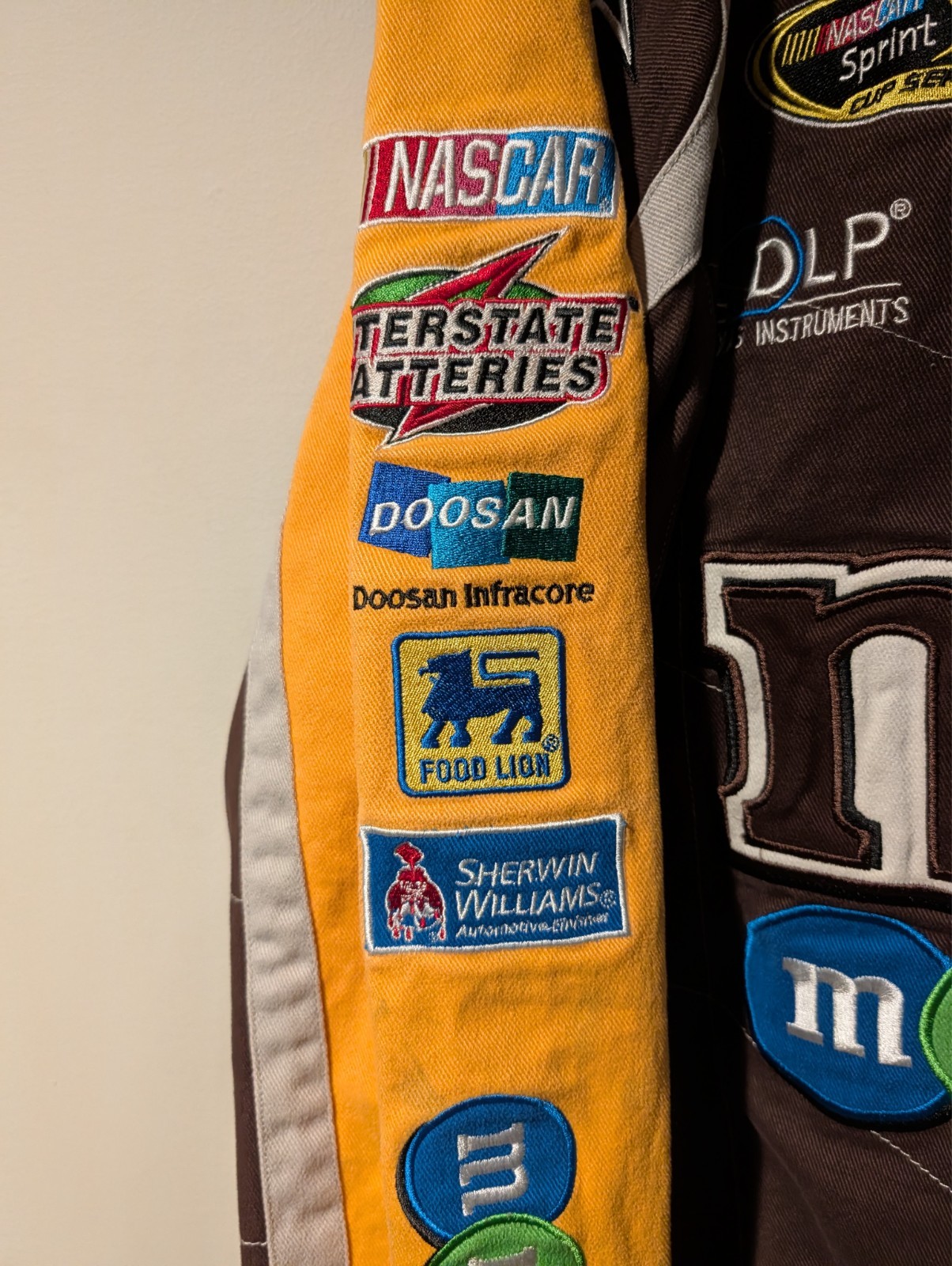 Vintage M&MS Candy Chase Authentic Nascar Racing Kyle Busch Mens Medium Jacket