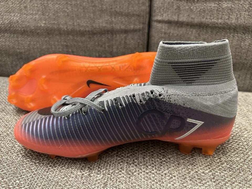 CR7 - SCARPE DA CALCIO NIKE MERCURIAL SUPERFLY 5 ELITE FG AC CR7 - NR 43 - NUOVE - Immagine 2 di 4