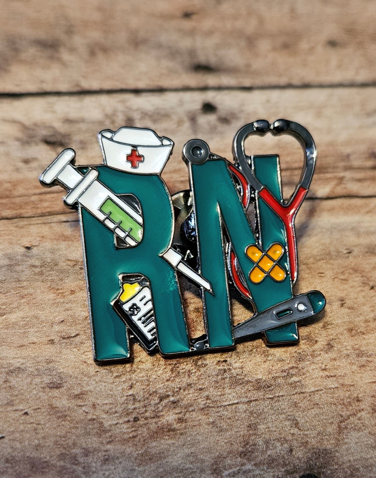 как выглядит RN Registered Nurse Healthcare Pin Brooch - Medical Field Accessories Gift NEW фото