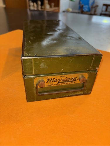Vintage  Metal Cash Box no Key ~ 9” X 4” X 3”   Cool!!!