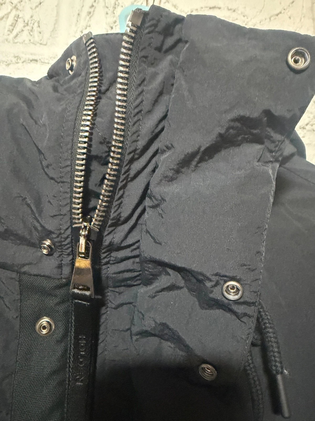 Holden Mens Long Down Parka Black Jacket Size XL - product detail image 3