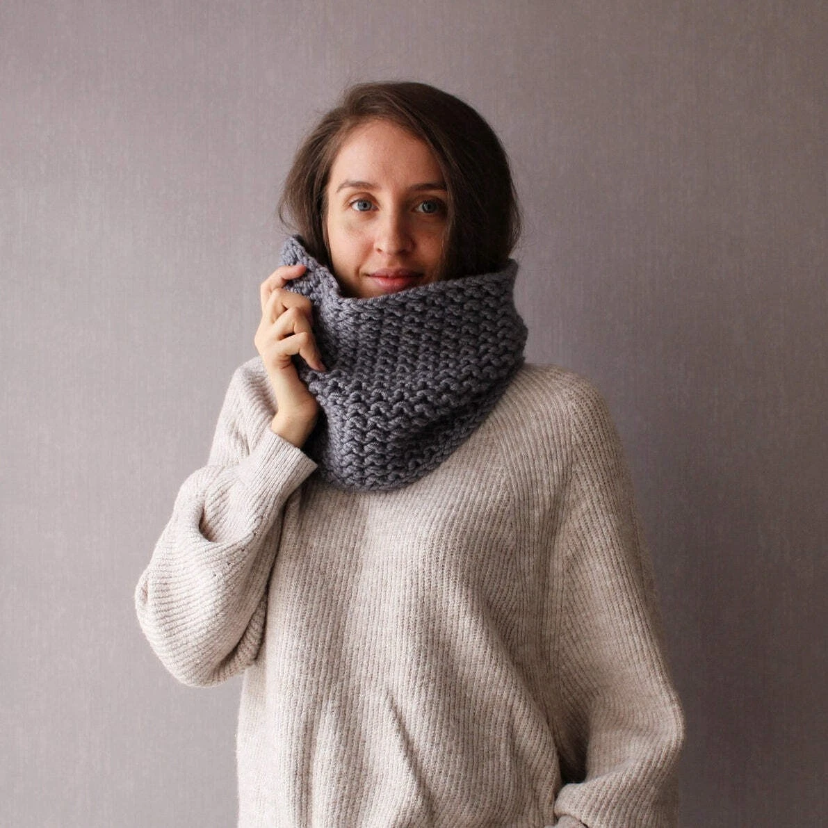 Soft Chunky Wool Blend Infinity Scarf
Opens in a new window or tab