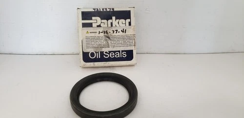 PARKER CLIPPER 8468-LUP-1 OIL SEAL, 2.625" x 3.375" x 0.438", NIB