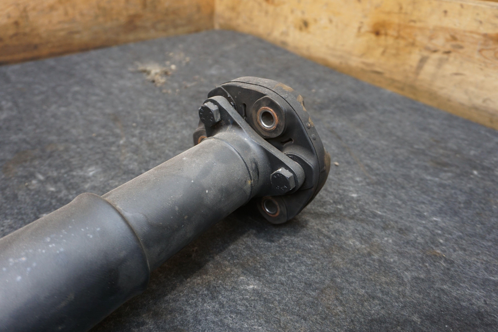 Rear Prop Drive Shaft Lwb Awd 26108658662 OEM BMW 750i G12 16-19  