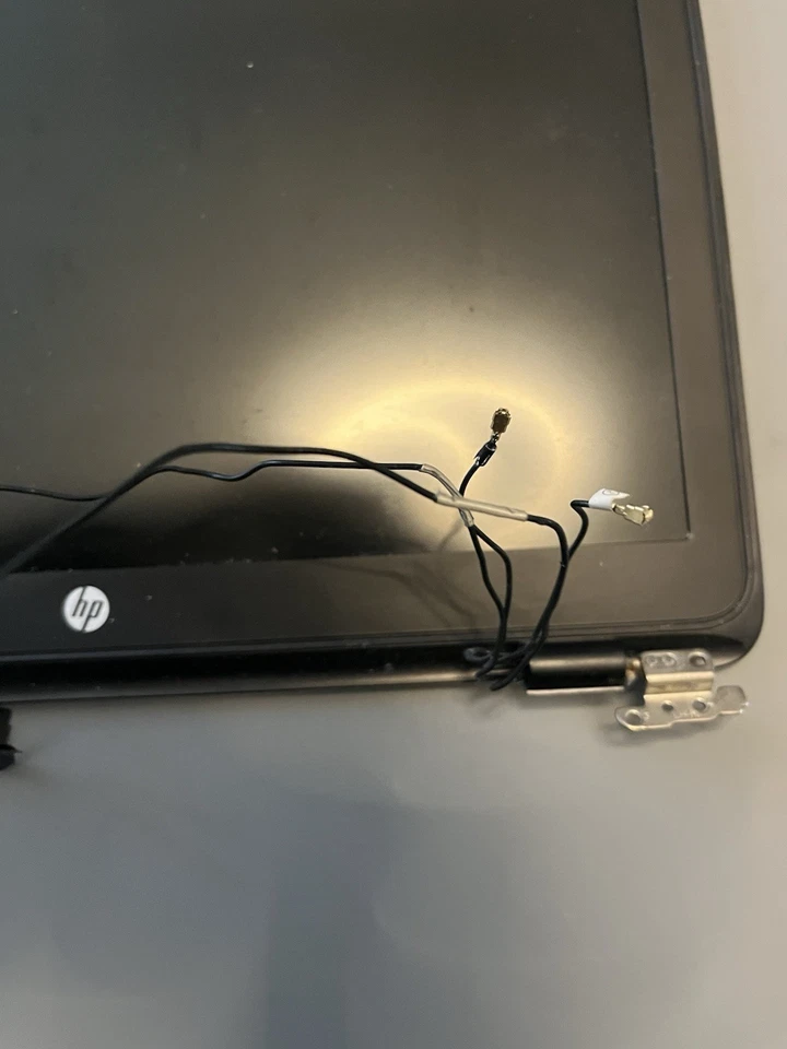 HP Elitebook 820 G1/G2 LCD Screen Assembly with Frame, Hinges & Cables Display - Image 3 of 4