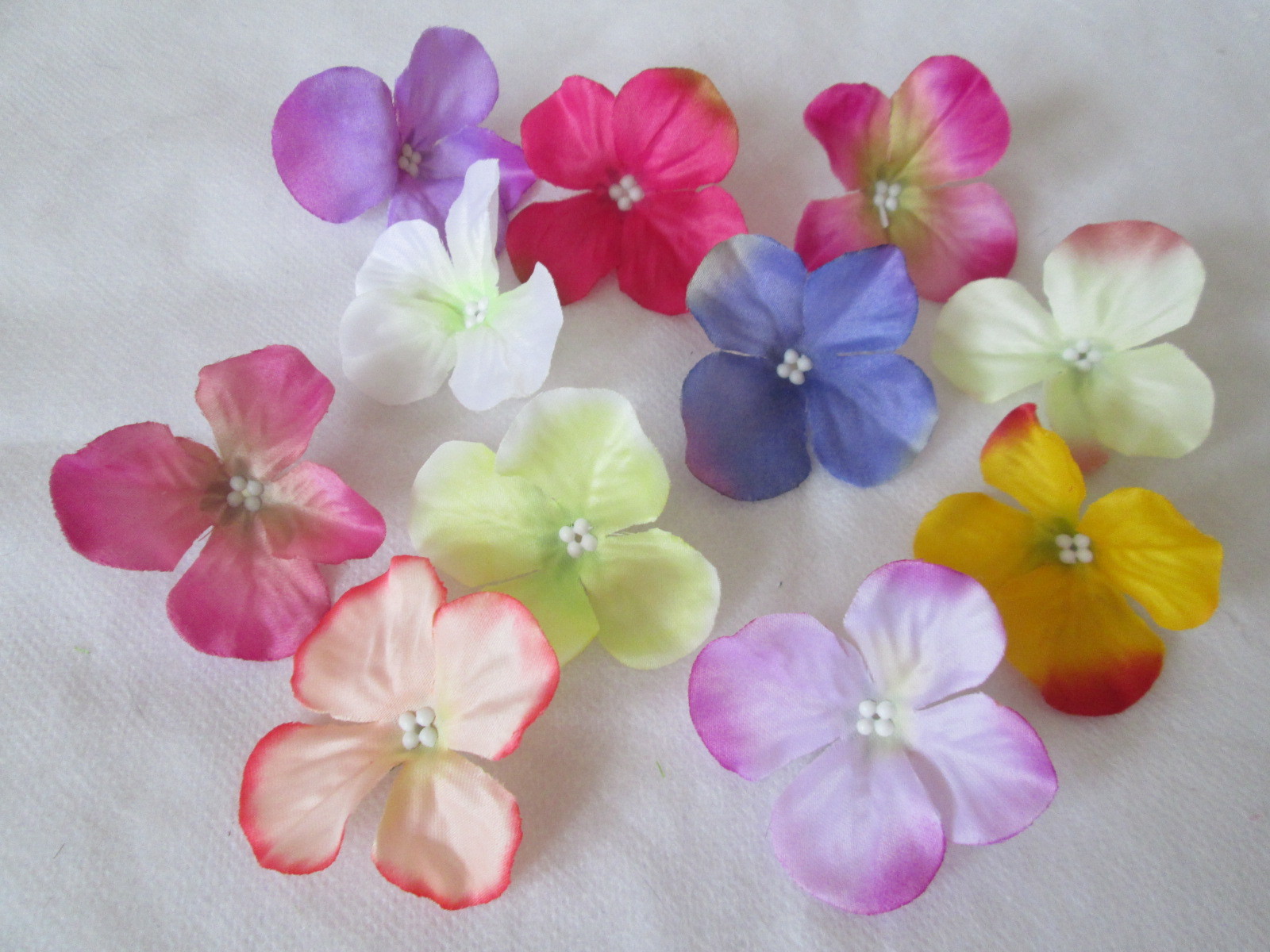 30 HORTENSIENBLÜTEN-BLÄTTER Wohn Dekor Zimmer Deko Kunst Seidenpflanzen Schmuck