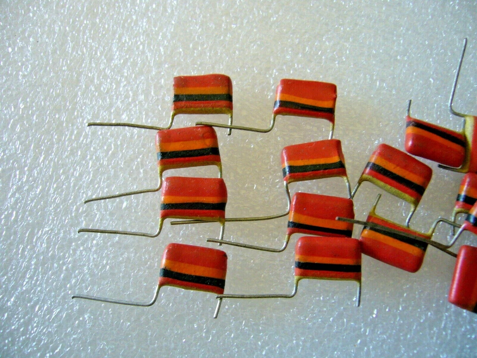 1X Condensador de peces tropicales Mullard .022uf 250V ** Plomo largo determinado = GND** Foto 2 de 3