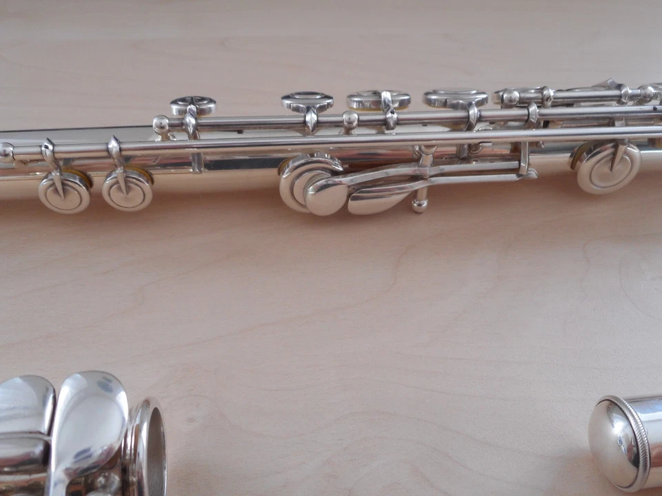 Flauto traverso in argento Rudall Carte - London, appena revisionato - Immagine 4 di 4