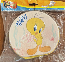 NWT Looney Tunes Tweety Bird Tin CD Case Wallet Holds 16 discs V1