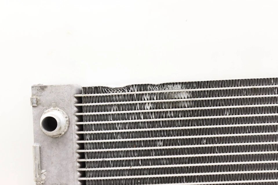 2014-2019 BMW 640I XDRIVE GRAN COUPE 3.0L - Radiator 7625460 - Image 2 of 4