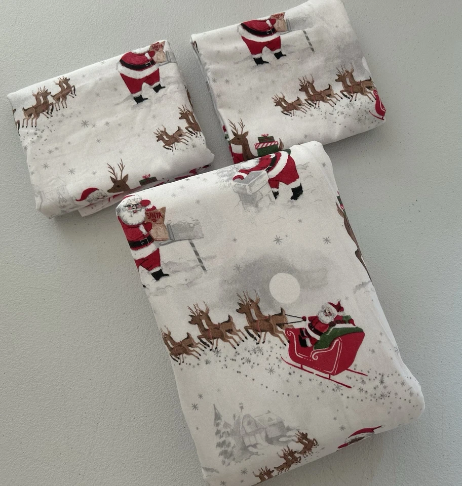 Pottery Barn Kids Flannel Heritage Santas FULL Flat Sheet 2 Pillowcases ONLY - Image 2 of 4