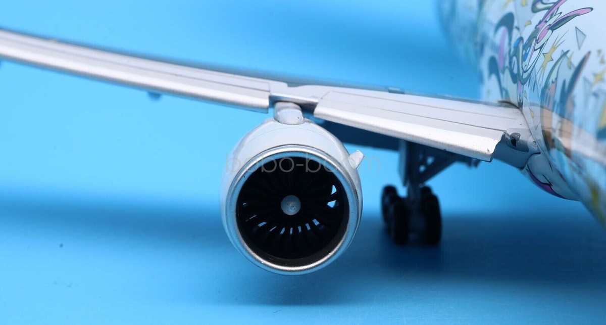 JC Wings For 1:200 ANA Boeing B777-300ER Diecast Aircraft