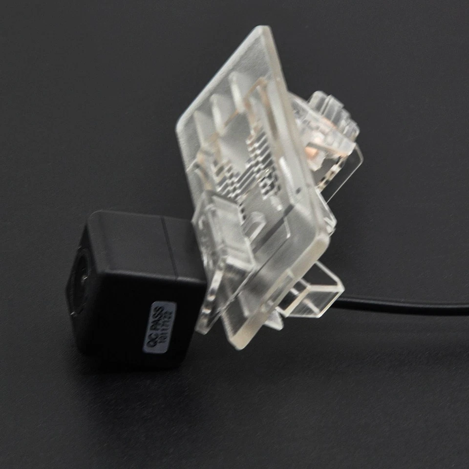 Car Rear View Reversing Backup Reverse Camera for Renault Duster / Dacia Duster - Image 4 of 4