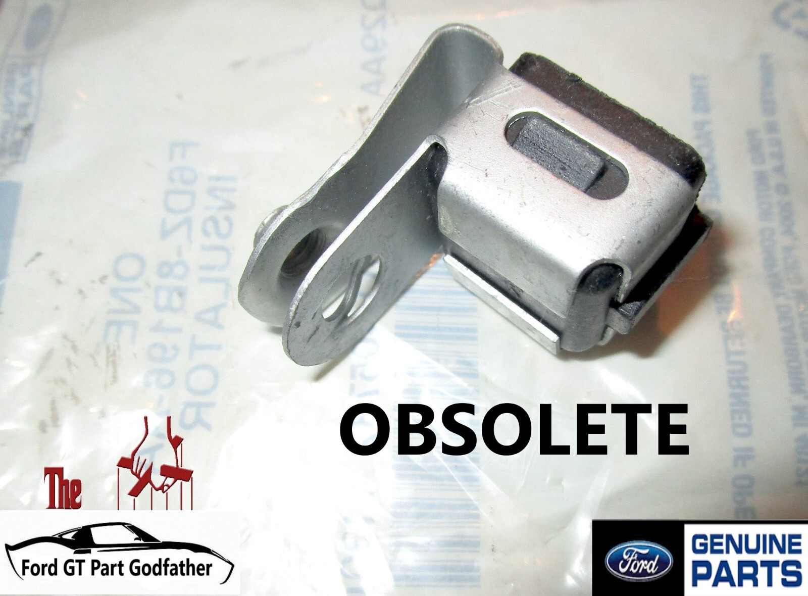 2005,2006 FORD GT GT40 SUPERCAR FACTORY COOOLING FAN INSULATOR 05/06 OBSOLETE