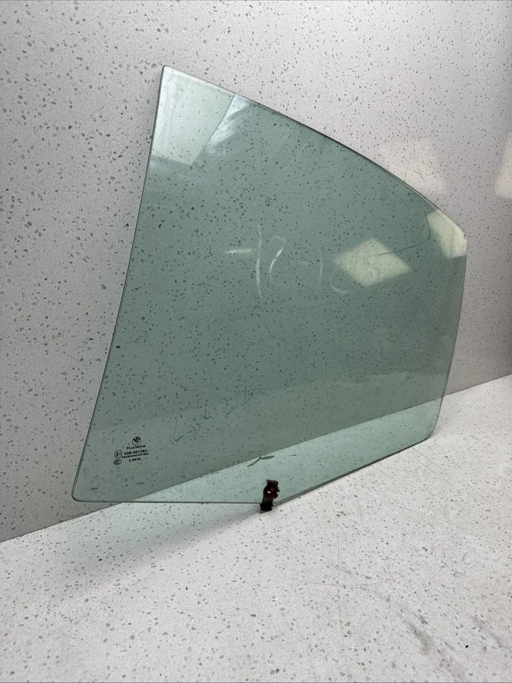 06-12 BMW 335i 325i 228i 330i LH Esquina Trasera Derecha Cuarto Ventana OEM 43R-001582 Foto 2 de 4